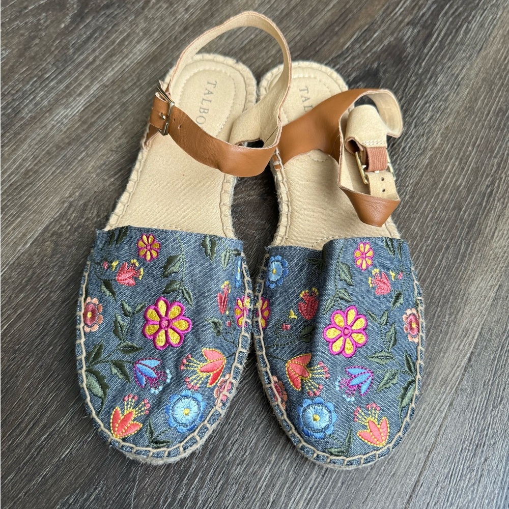 New! IZZY D'ORSAY EMBROIDERED ESPADRILLE SANDALS. 100% cotton and leather strap